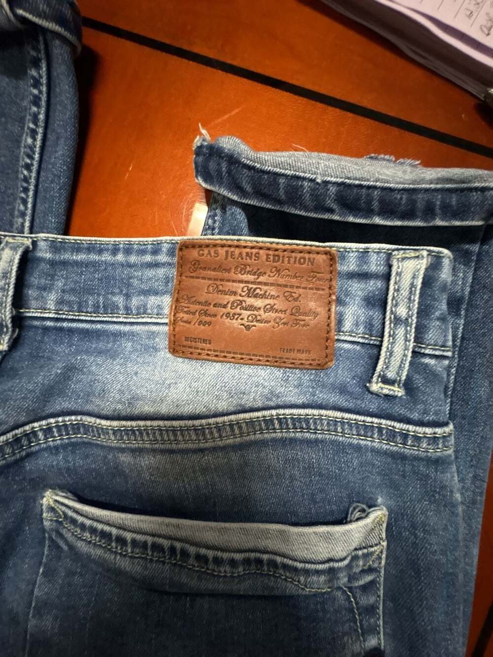 GAS Jeans Edition Granelier Bridge Number Four Straight Leg Medium Wash Denim Je